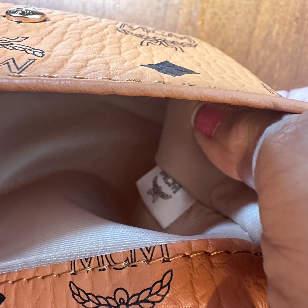 MCM Authentic Envelope Pouch Clutch Cognac - Picture 4 of 5